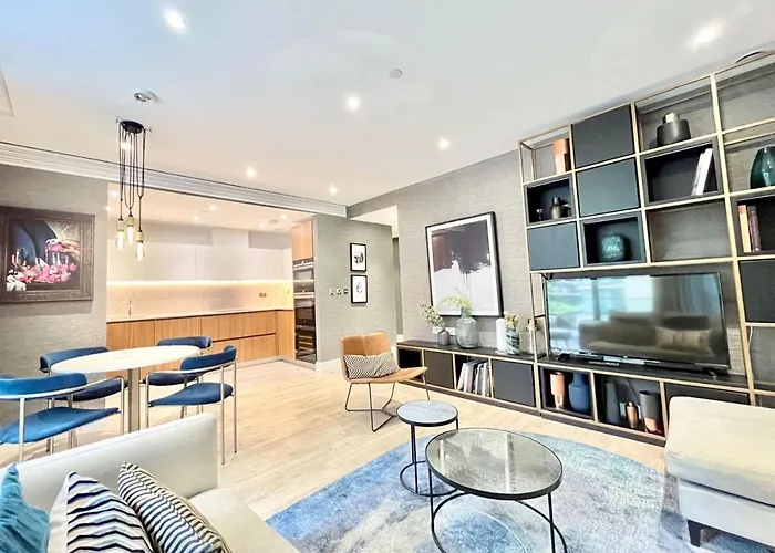 Luxury Property Close To Liverpool Street